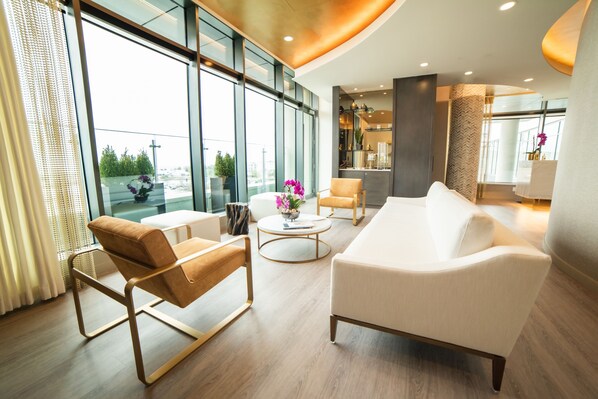 Couples treatment room(s), steam room, body treatments, aromatherapy