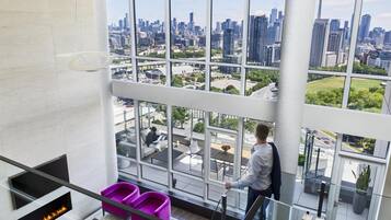 Egyptian cotton sheets, premium bedding, down duvets, pillow-top beds