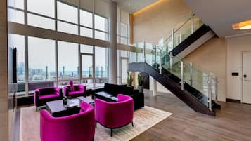 Egyptian cotton sheets, premium bedding, down duvets, pillow-top beds