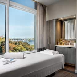 Couples treatment rooms, steam room, body treatments, aromatherapy