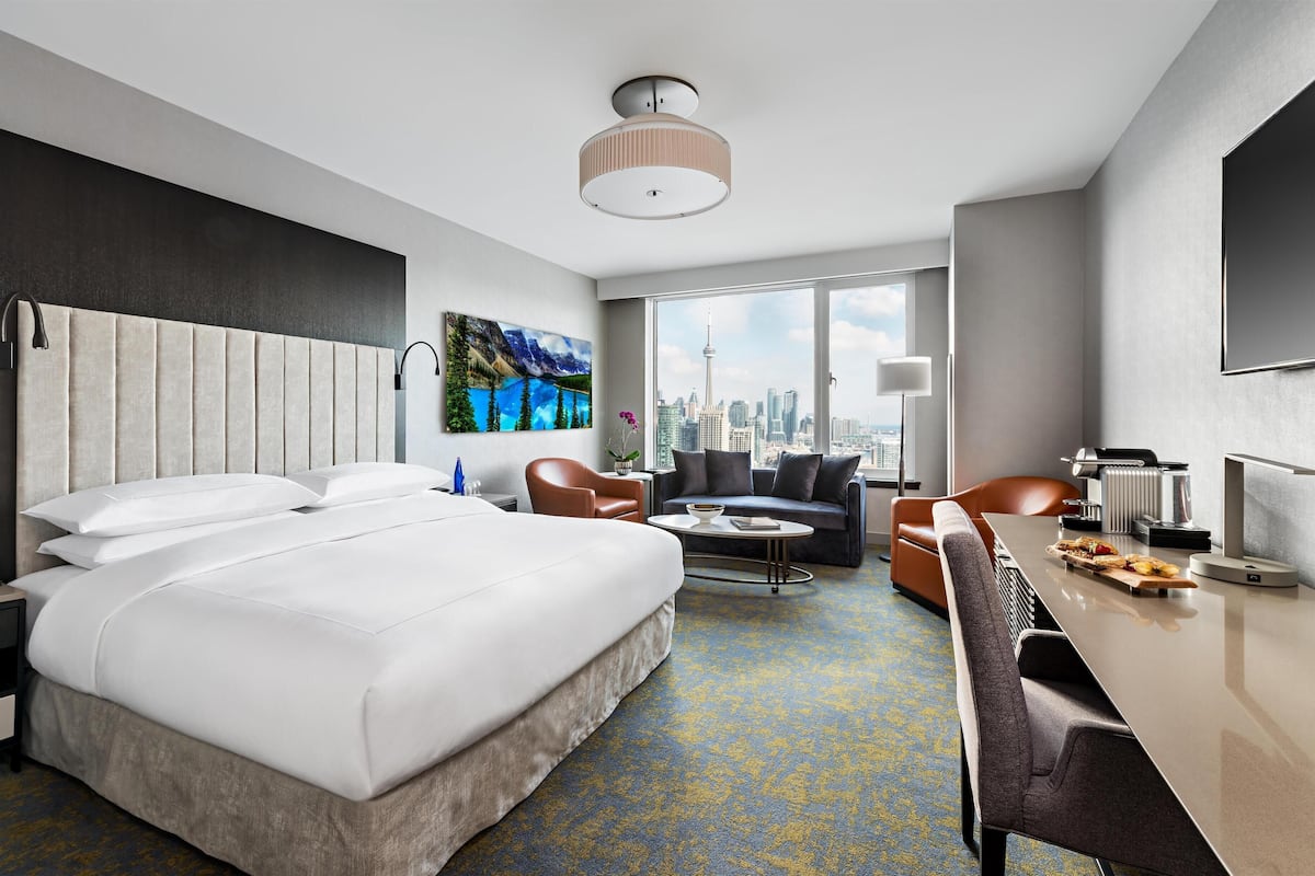 Deluxe Room, 1 King Bed | Egyptian cotton sheets, premium bedding, down comforters, pillowtop beds