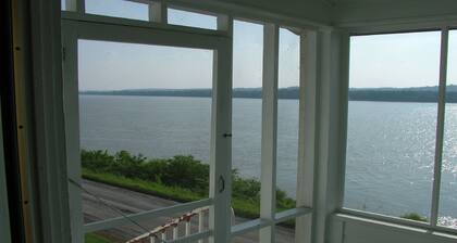 Golconda Lock & Dam Homes