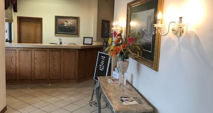 Rocky Creek Inn