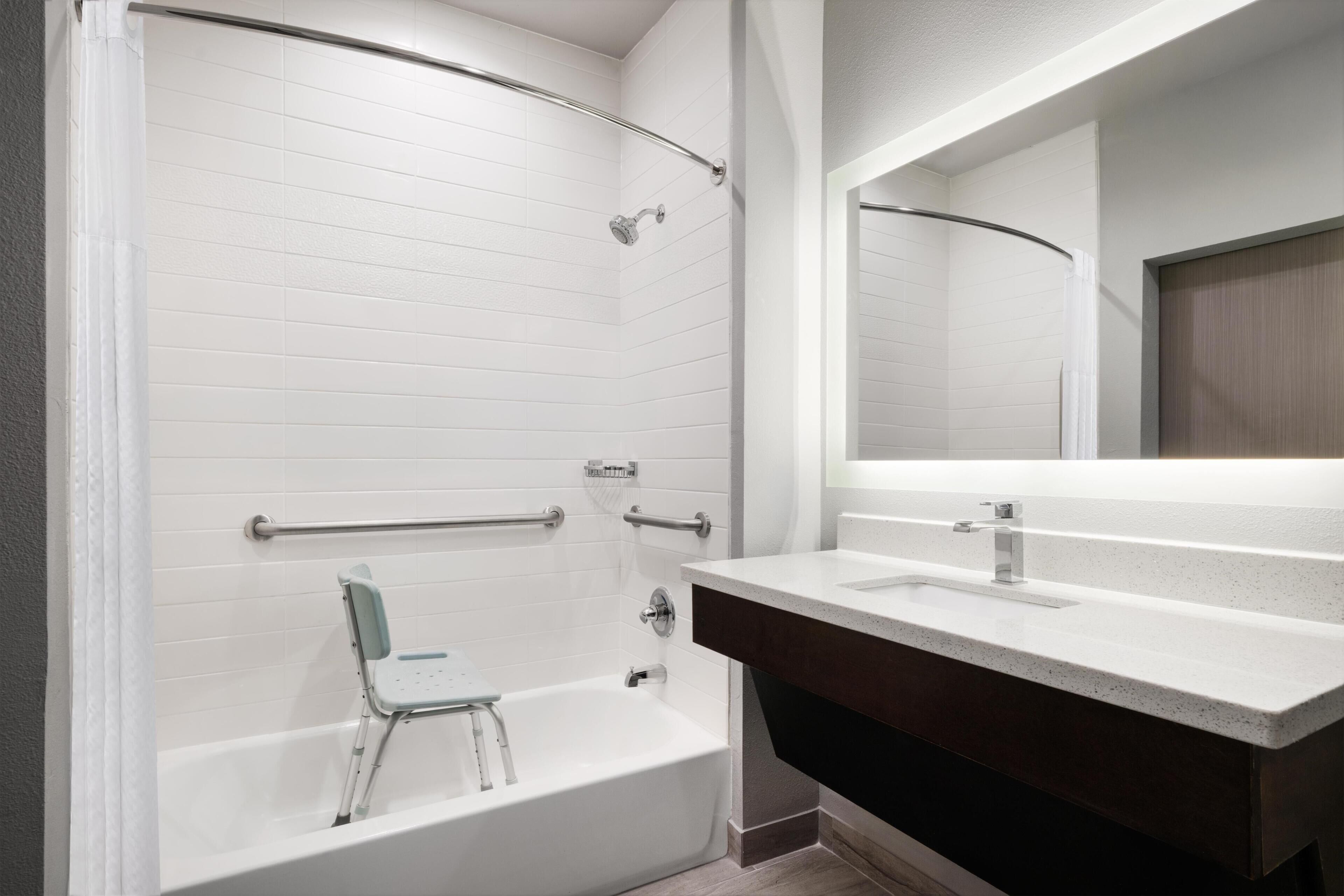 Standard Room, 2 Queen Beds, Accessible, Kitchen | Bathroom | Free toiletries, hair dryer, towels