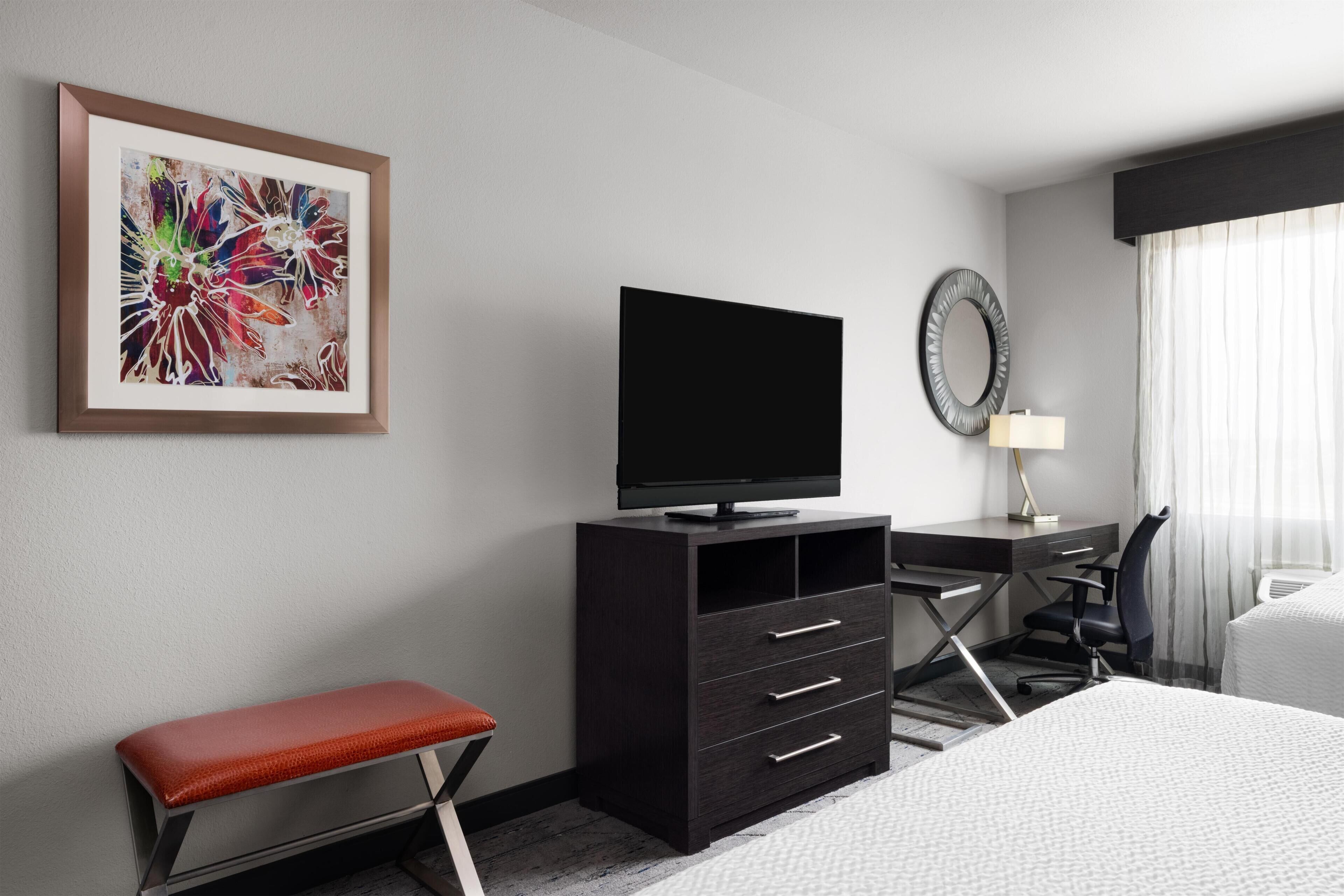 Standard Room, 2 Queen Beds, Non Smoking, Kitchenette | Premium bedding, in-room safe, desk, iron/ironing board