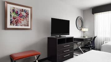 Standard Room, 2 Queen Beds, Non Smoking, Kitchenette | Premium bedding, in-room safe, desk, iron/ironing board