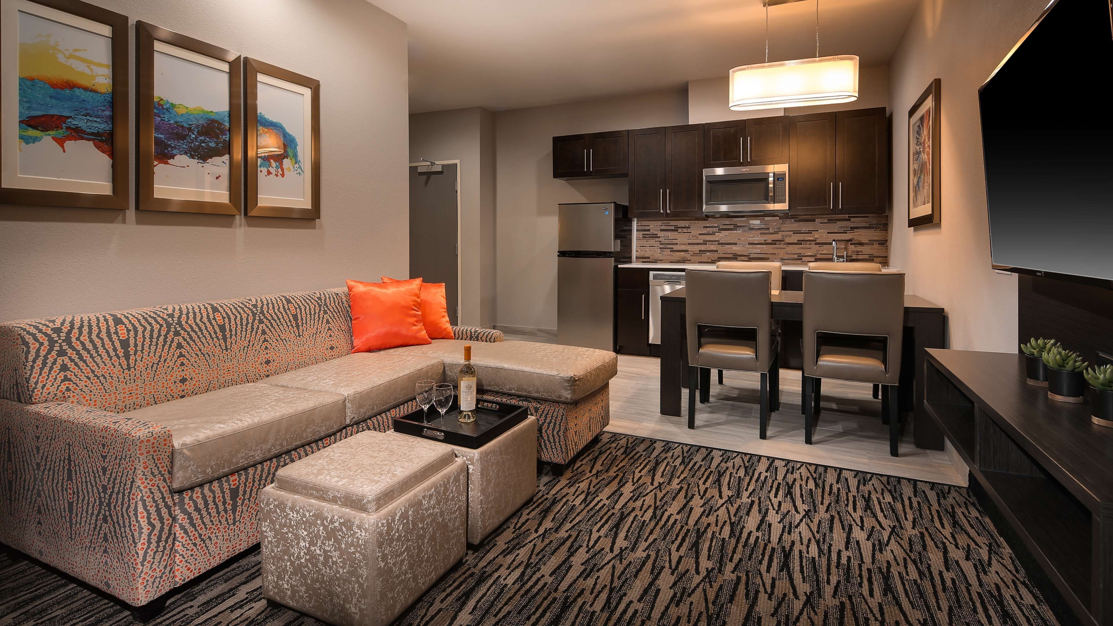 suite, multiple beds, non smoking, balcony (with sofabed) | premium bedding, in-room safe, desk, iron/ironing board