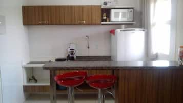 Fridge, microwave