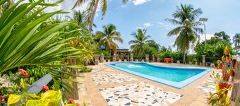 Rollanda Hotel Restaurant