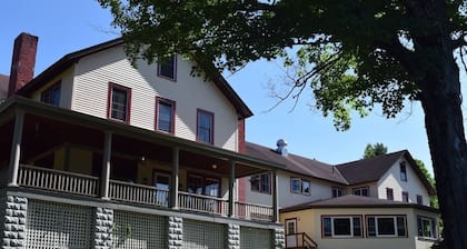 The Long View Lodge