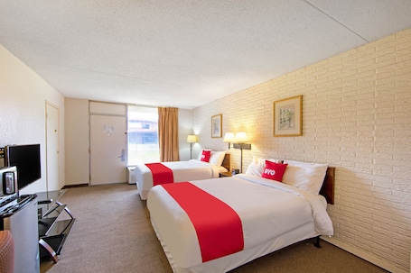 Desk, iron/ironing board, free WiFi, bed sheets