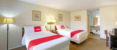 Bureau, fer et planche Ă repasser, accĂšs au Wi-Fi (inclus)