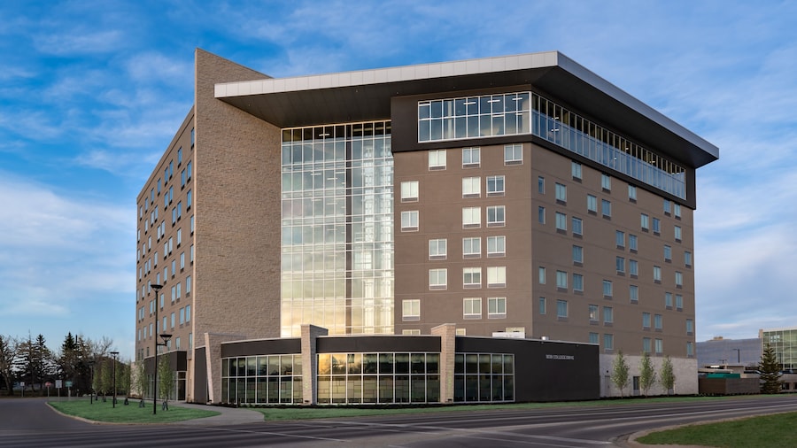 Holiday Inn Express & Suites Saskatoon East - University by IHG