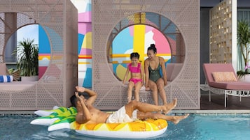 Outdoor pool, pool loungers
