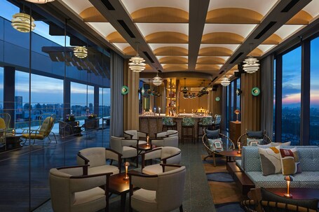 Courtyard by Marriott Singapore Novena - Image 4