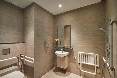 Courtyard by Marriott Singapore Novena - Image 6