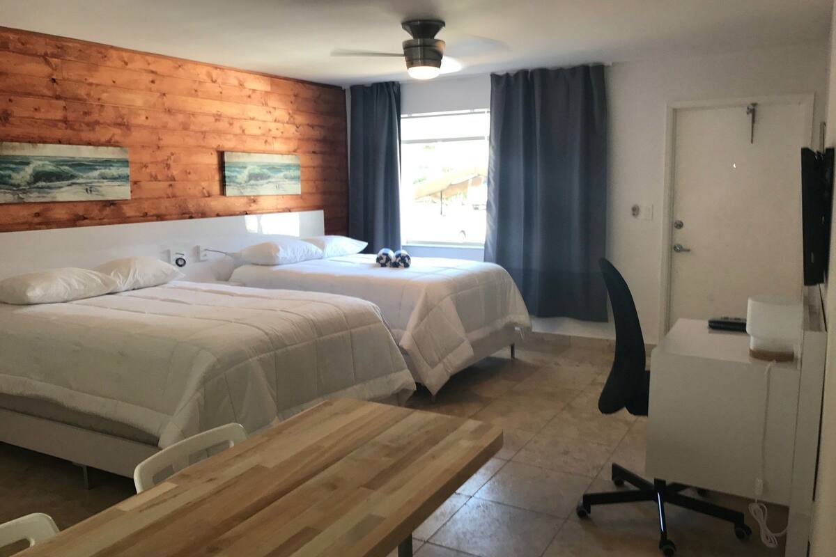 Desk, iron/ironing board, free WiFi