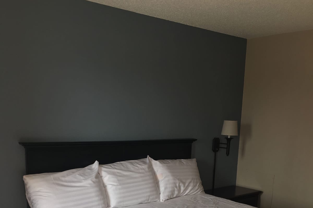 1 habitación, escritorio y wifi gratis