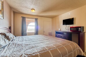 Premium Room, 1 King Bed