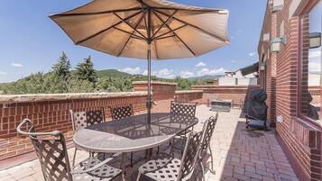 Condo, 1 Bedroom | BBQ/picnic Area