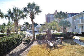 Condo, 2 Bedrooms | Outdoor dining