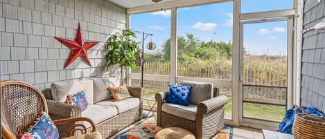 Condo, 3 quartos | Área de estar | Smart TV