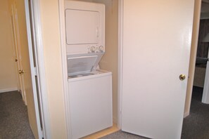 Condo, 3 Bedrooms | Interior