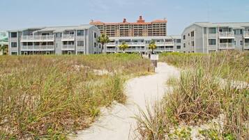 Condo, 3 Bedrooms | Exterior