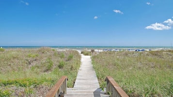 Condo, 3 Bedrooms | Beach