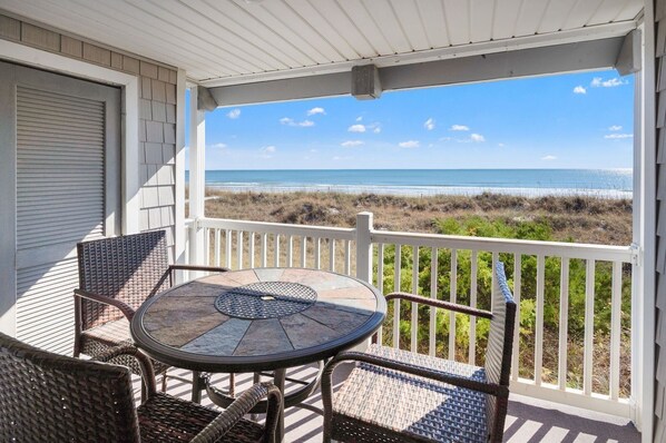 Apartment, 3 Schlafzimmer | Speisen im Freien