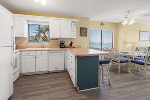 Lejlighed - 3 soveværelser | Privat køkken | Køleskab, mikrobølgeovn, ovn, kaffe-/temaskine