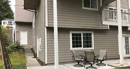 Private MIL Apartment in Serene Pacific Northwest Setting