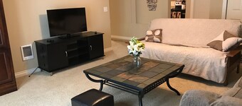 Private MIL Apartment in Serene Pacific Northwest Setting