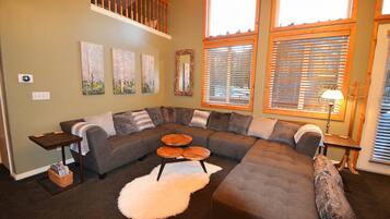 Maison Familiale, 5 chambres, vue montagne, cÎté montagne | Coin séjour