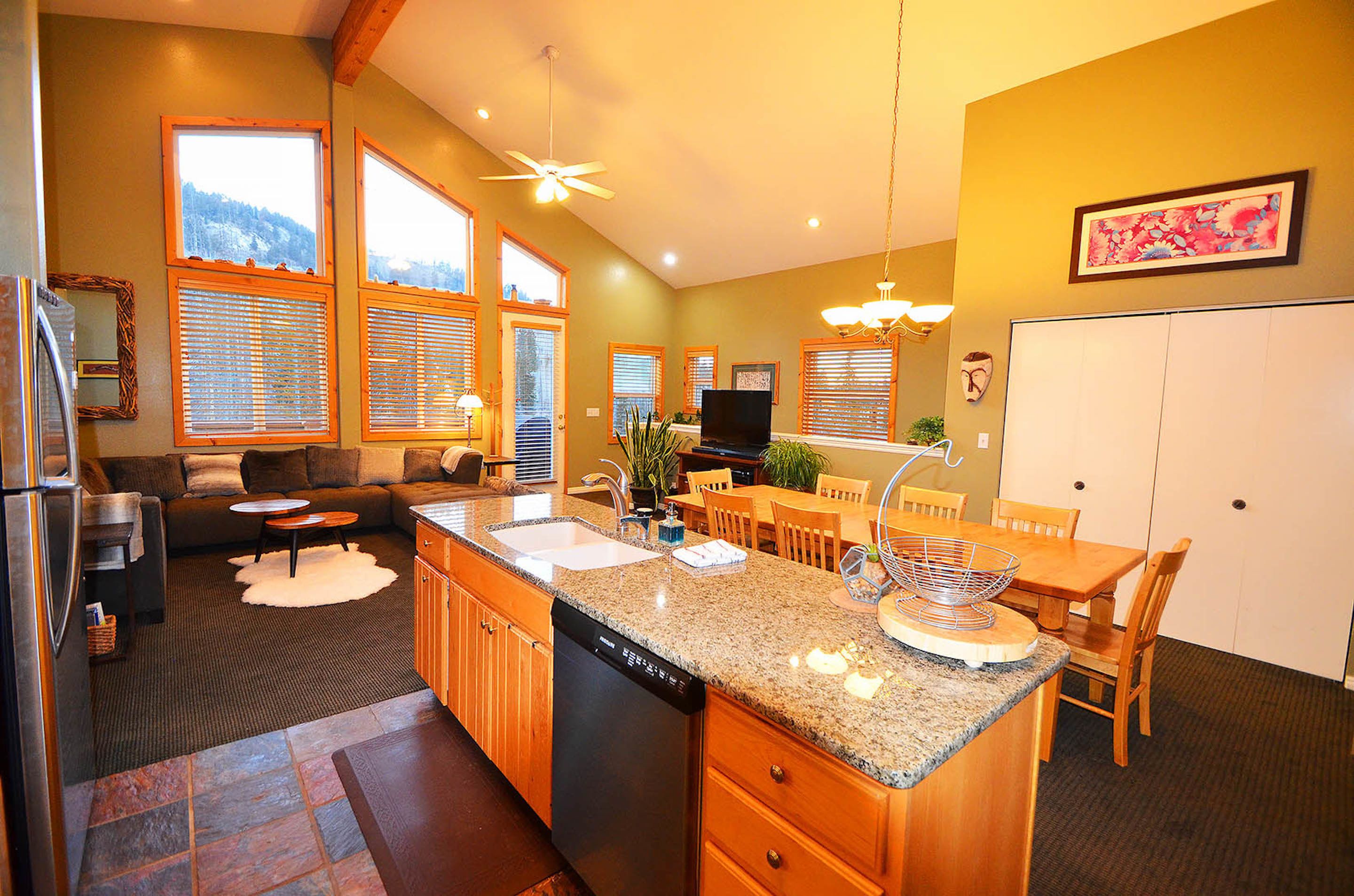 家庭獨棟房屋, 5 間臥室, 山景, 山間 | 私人廚房 | 電冰箱、微波爐、咖啡機/沖茶器