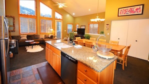 Family House, 5 Bedrooms, Mountain View, Mountainside | Private kitchen - Great Western by Mount Majestic (Brighton)