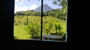 Property grounds - Hotel Erupciones Inn (La Fortuna)