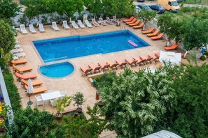 2 outdoor pools - Central (Sunny Beach)