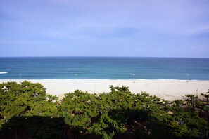 Beach nearby - Beachvill Condotel (Yangyang)