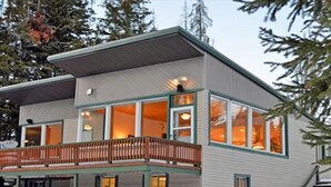 Property grounds - Creekside by Mount Majestic (Brighton)