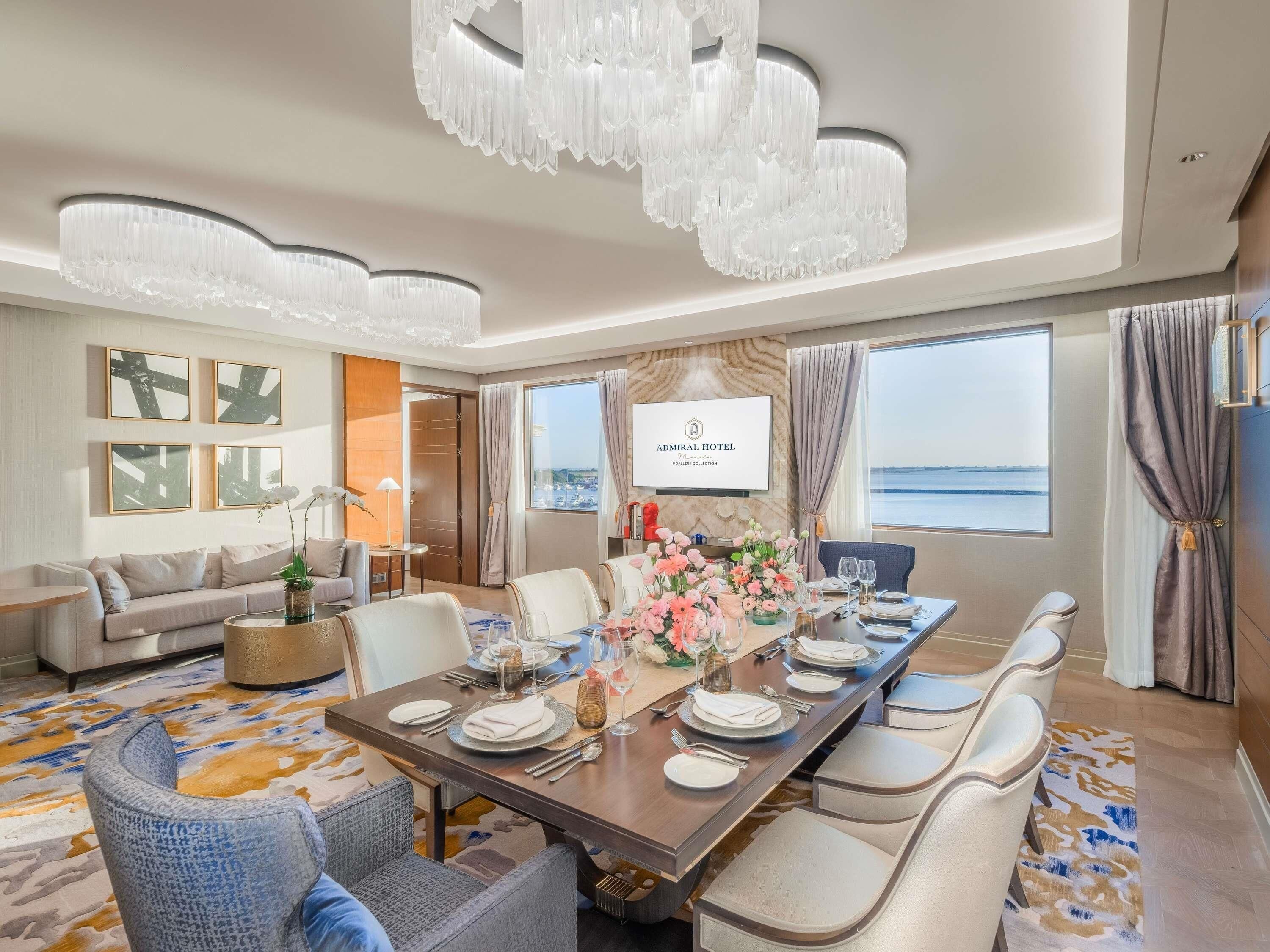 1 bedroom, premium bedding, down comforters, minibar