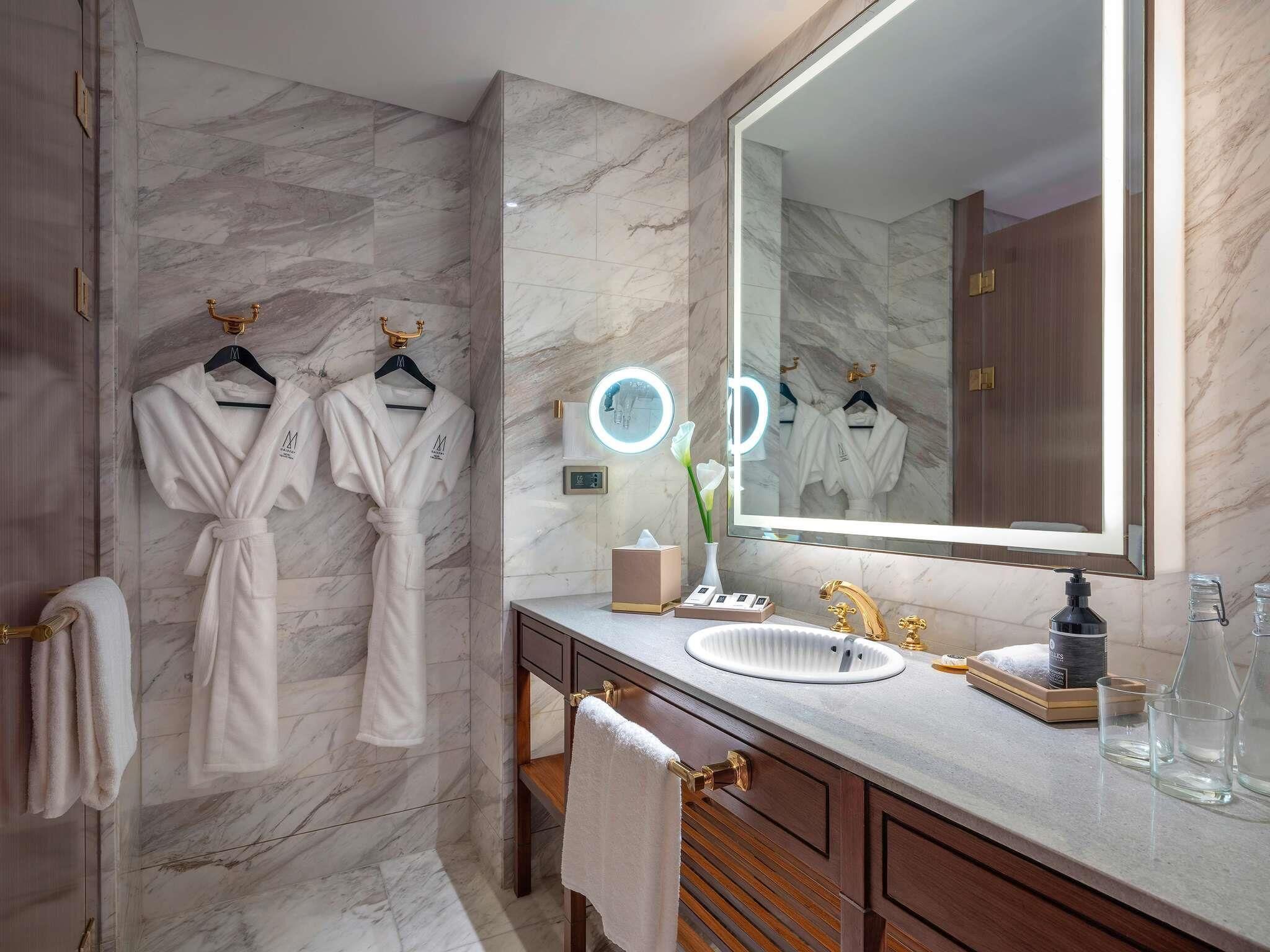Chambre supérieure, 2 lits jumeaux (Atrium) | 1 chambre, literie de qualité, couette en duvet, minibar