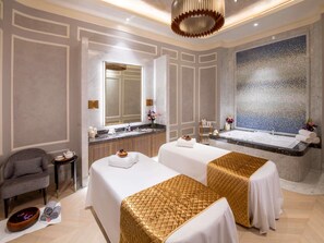 Couples treatment room(s), hot tub, steam room, body treatments - Admiral Hotel Manila - MGallery Collection (Manila)