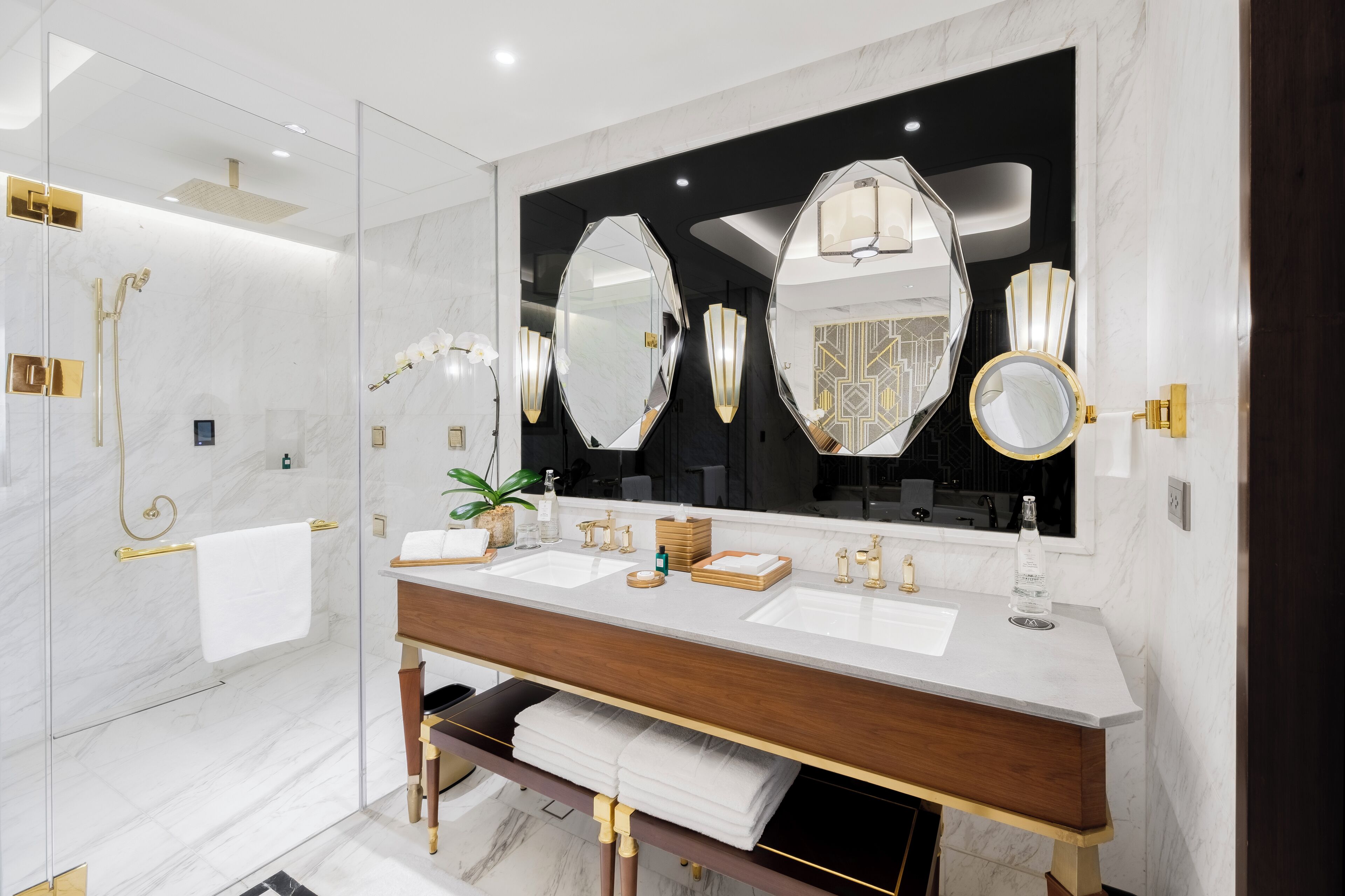 Presidential Suite, 1 King Bed, Club Lounge Access, Bay View | Bathroom