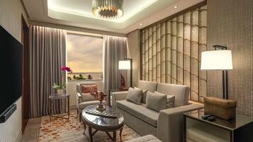 Executive Suite, 1 King Bed, Club Lounge Access, Bay View | 1 bedroom, premium bedding, down comforters, minibar