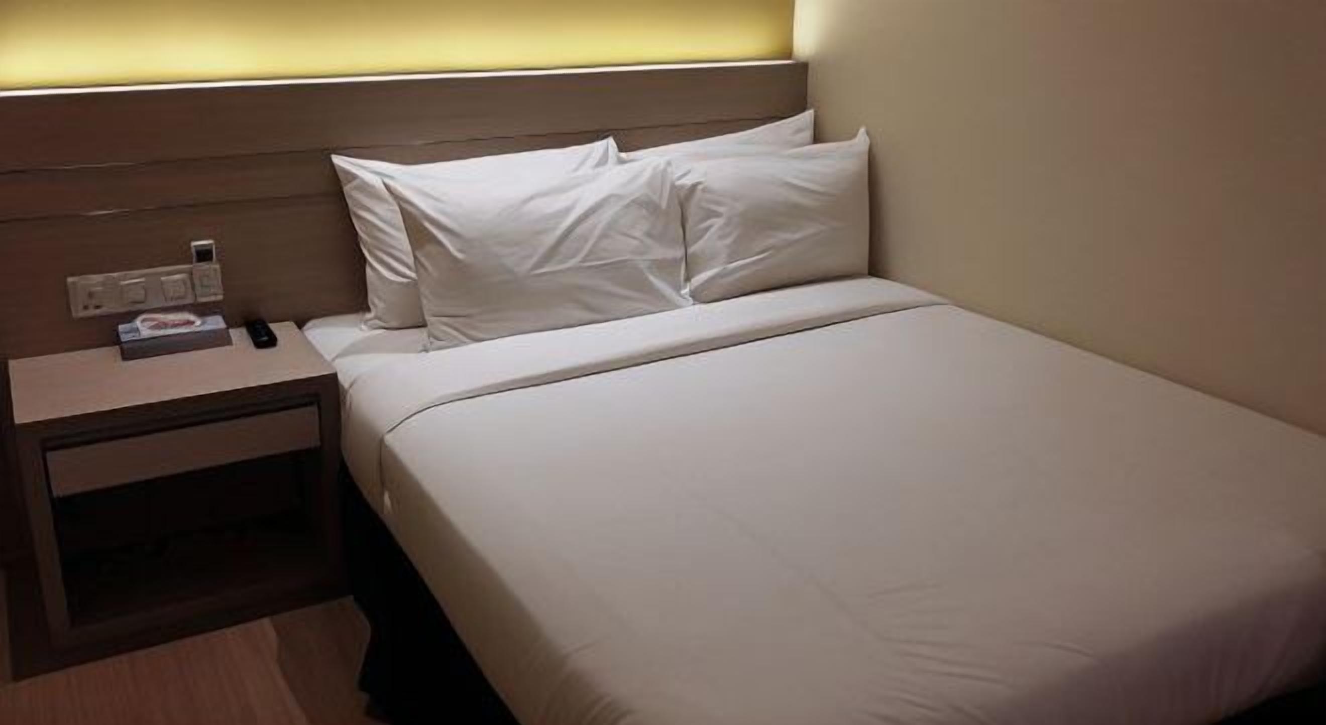 Työpöytä, silitysrauta/-lauta, ilmainen Wi-Fi