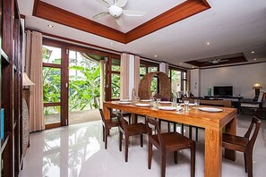 Villa, 4 Bedrooms | In-room dining - NB Villa Sienna (Koh Samui)