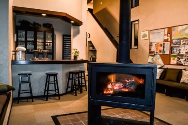 Fireplace - Hakuba Powder Lodge (Hakuba)