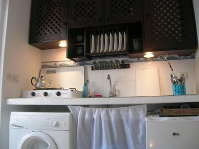 A Luminous and Spacious Medina House with a Rooftop Chillout Terrace 