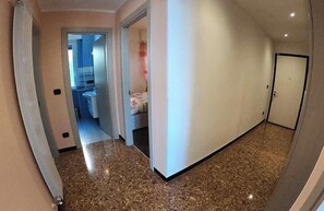 2 dormitorios, escritorio, tabla de planchar con plancha y wifi gratis